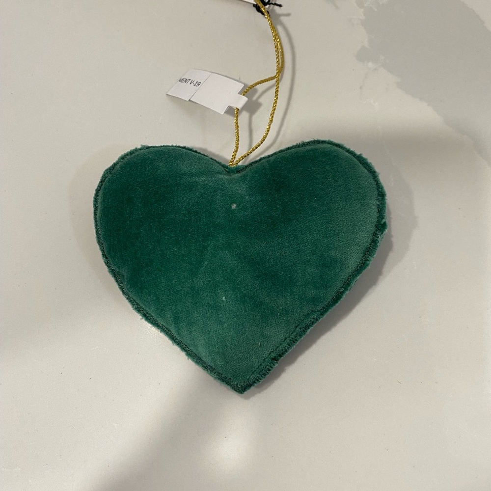Creative Co-Op Green set of 3 Velvet Embroidered Beaded Christmas Ornaments NWT - Picture 6 of 7